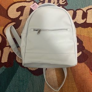 Medium backpack white